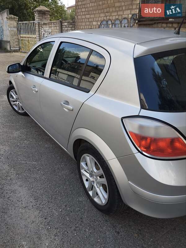 Хетчбек Opel Astra 2005 в Запоріжжі фото 8 Хетчбек Opel Astra 2005 в Запоріжжі