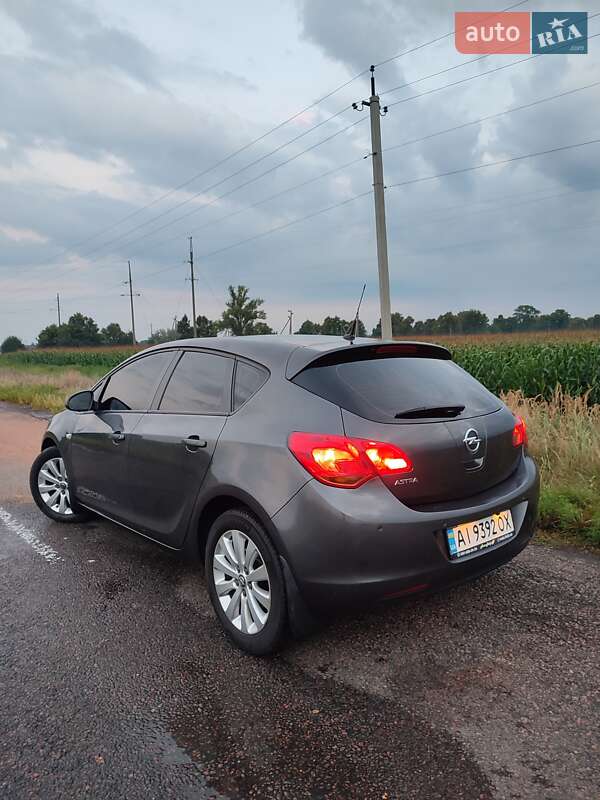 Хэтчбек Opel Astra 2010 в Харькове