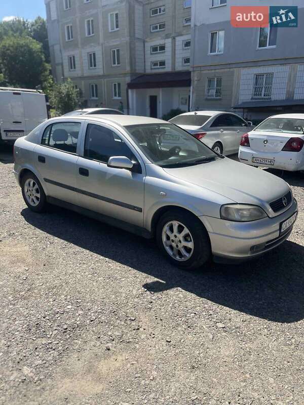 Хэтчбек Opel Astra 1999 в Умани