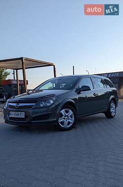 Универсал Opel Astra 2010 в Белой Церкви