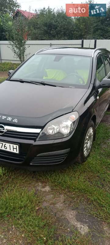 Универсал Opel Astra 2006 в Карловке