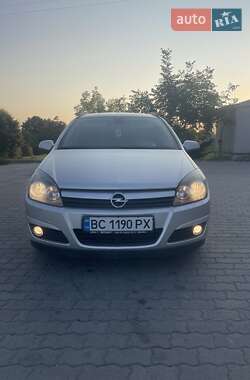 Универсал Opel Astra 2004 в Львове