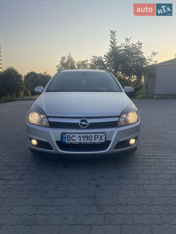 Универсал Opel Astra 2004 в Львове