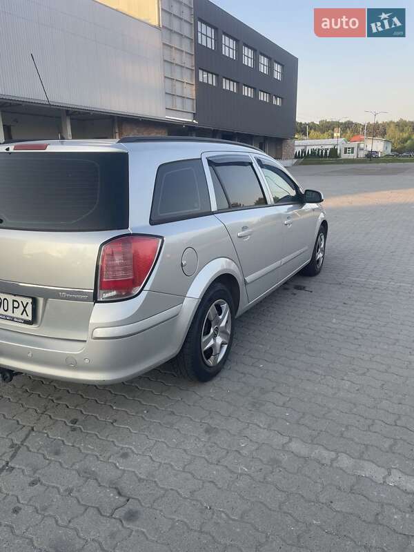Универсал Opel Astra 2004 в Львове