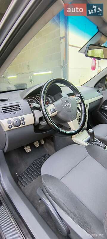 Универсал Opel Astra 2008 в Коломые