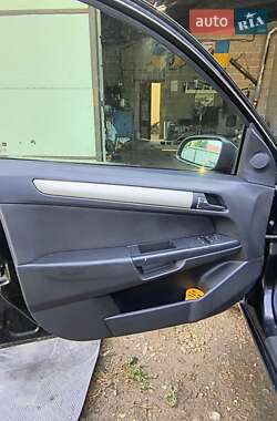 Универсал Opel Astra 2008 в 