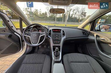 Седан Opel Astra 2019 в 