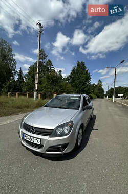 Хетчбек Opel Astra 2005 в Львові