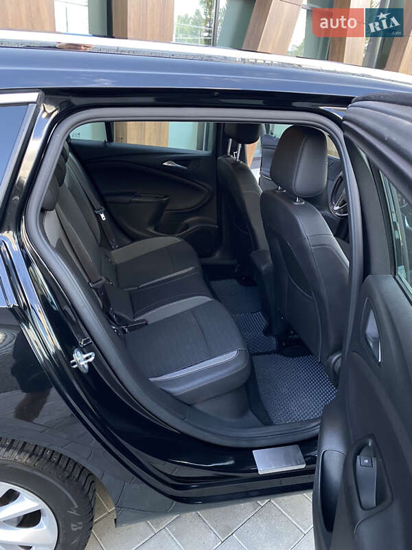 Универсал Opel Astra 2020 в Луцке