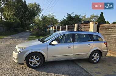 Универсал Opel Astra 2005 в 