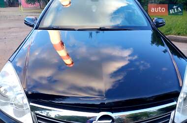 Універсал Opel Astra 2008 в Житомирі