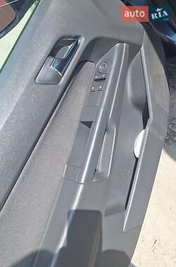 Хетчбек Opel Astra 2011 в 