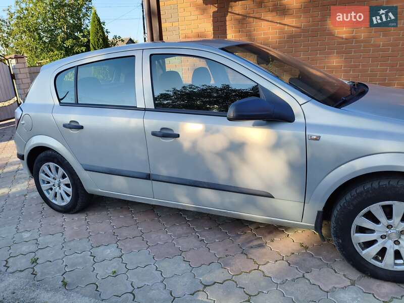 Хетчбек Opel Astra 2006 в Жмеринці