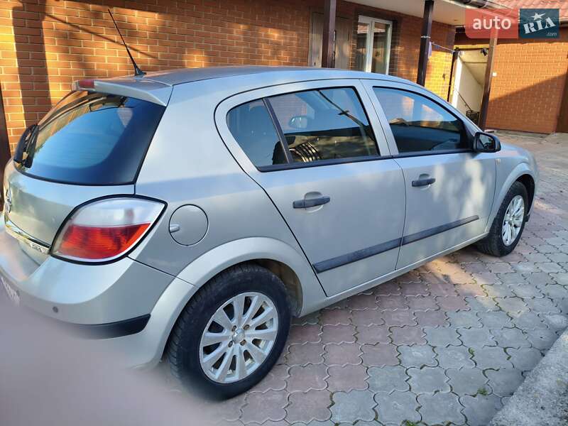 Хетчбек Opel Astra 2006 в Жмеринці