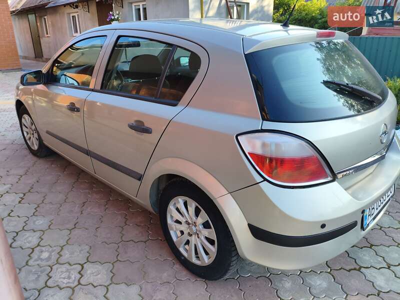 Хетчбек Opel Astra 2006 в Жмеринці