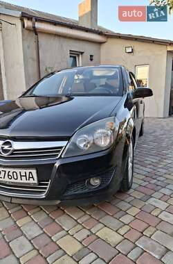 Хэтчбек Opel Astra 2008 в Ровно
