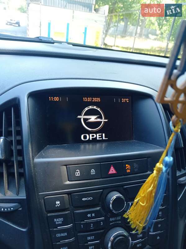 Универсал Opel Astra 2012 в Кременчуге