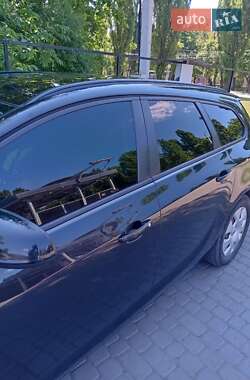 Универсал Opel Astra 2012 в 