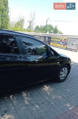 Универсал Opel Astra 2012 в 