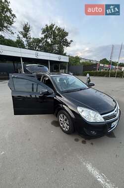 Универсал Opel Astra 2009 в 