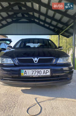 Седан Opel Astra 2006 в Глевахе