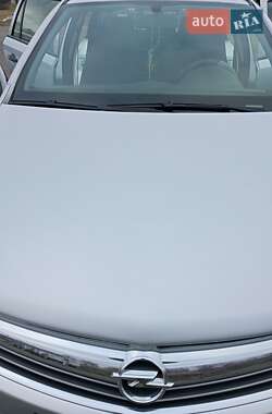 Універсал Opel Astra 2009 в Старокостянтинові