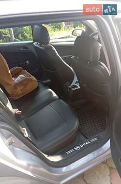Универсал Opel Astra 2008 в 
