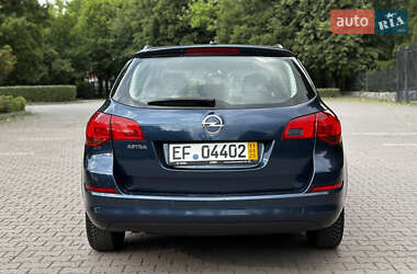 Универсал Opel Astra 2010 в 