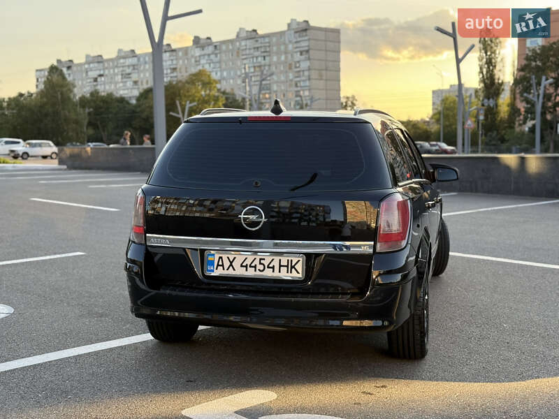 Универсал Opel Astra 2008 в Харькове