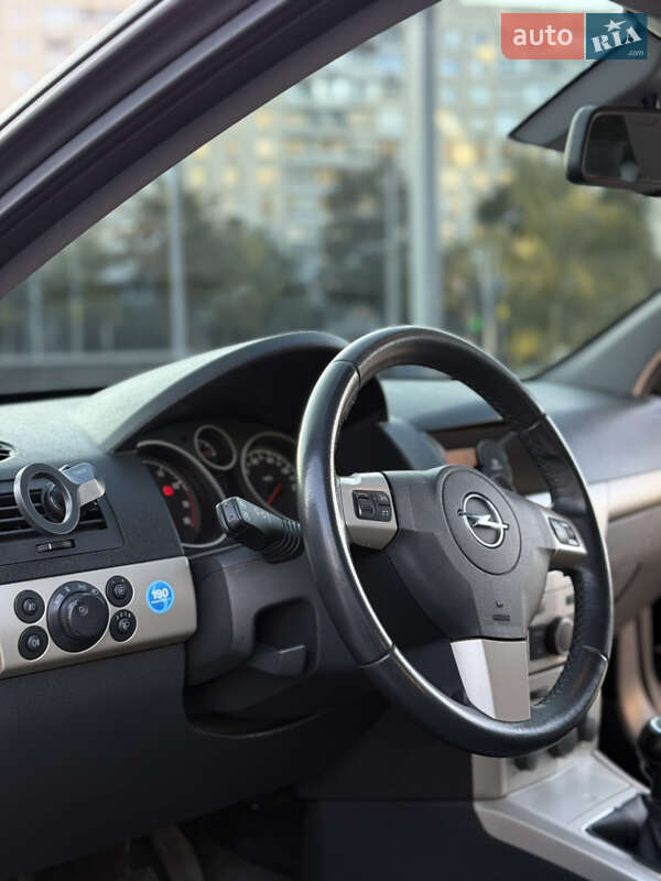 Универсал Opel Astra 2008 в Харькове