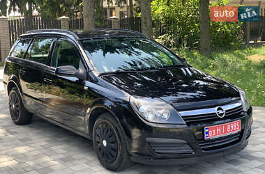 Универсал Opel Astra 2006 в Староконстантинове