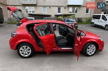 Хэтчбек Opel Astra 2009 в Луцке