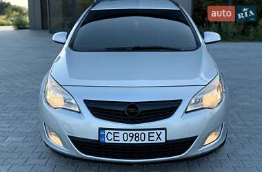 Универсал Opel Astra 2012 в 