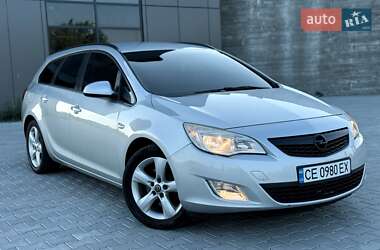 Универсал Opel Astra 2012 в 