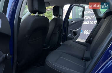 Хэтчбек Opel Astra 2010 в 