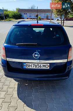 Универсал Opel Astra 2006 в 