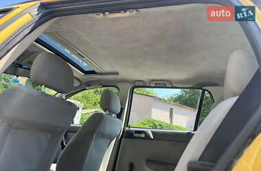 Хэтчбек Opel Astra 2001 в 