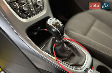 Универсал Opel Astra 2015 в 