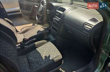 Универсал Opel Astra 2000 в 