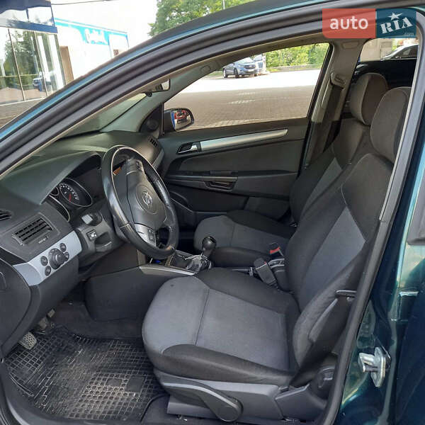 Хетчбек Opel Astra 2004 в Києві