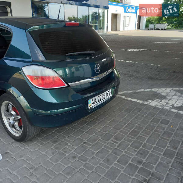 Хетчбек Opel Astra 2004 в Києві
