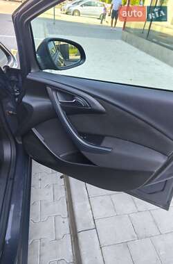 Универсал Opel Astra 2015 в 