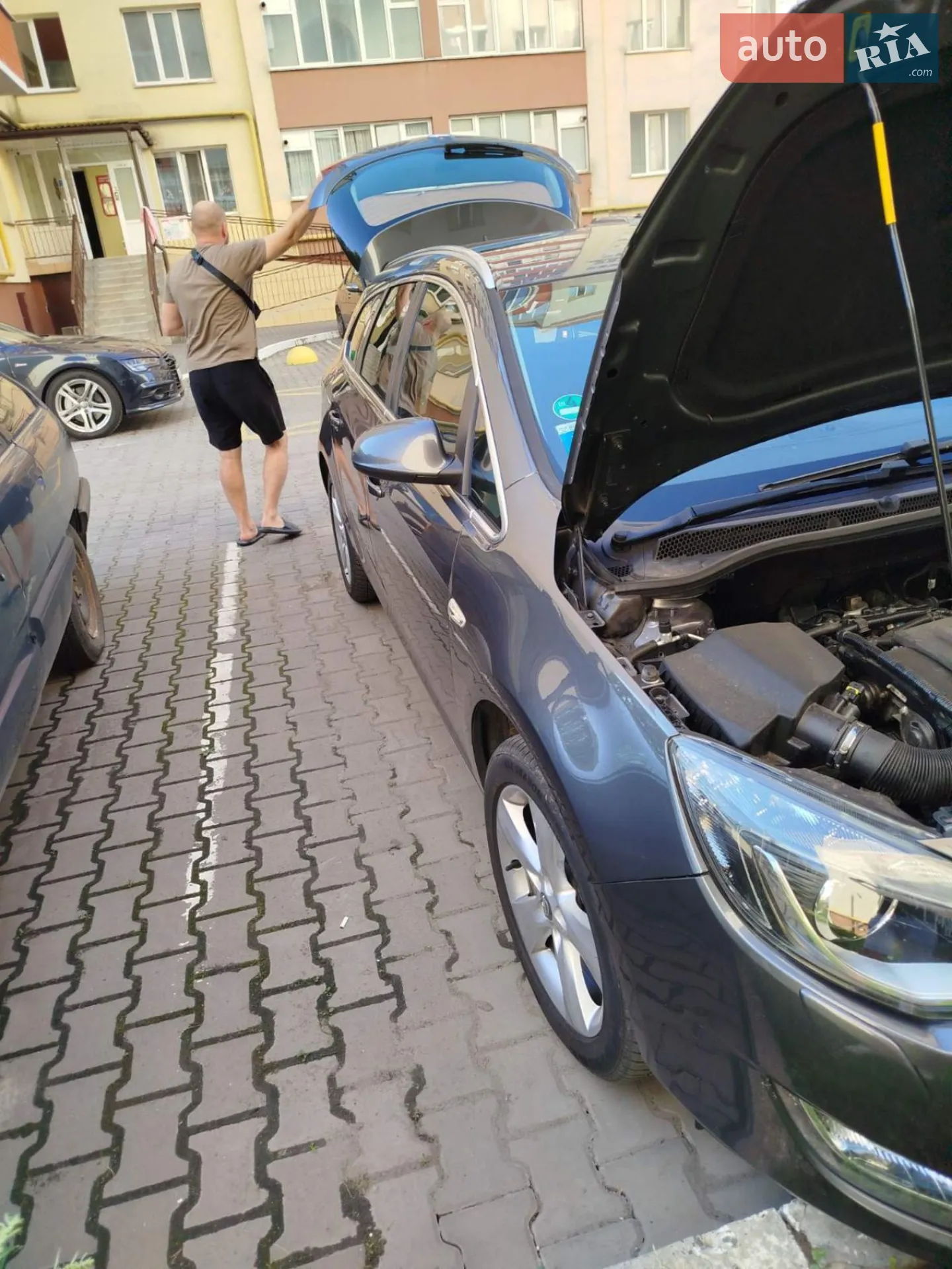 2010 Opel Astra - мініатюра 10