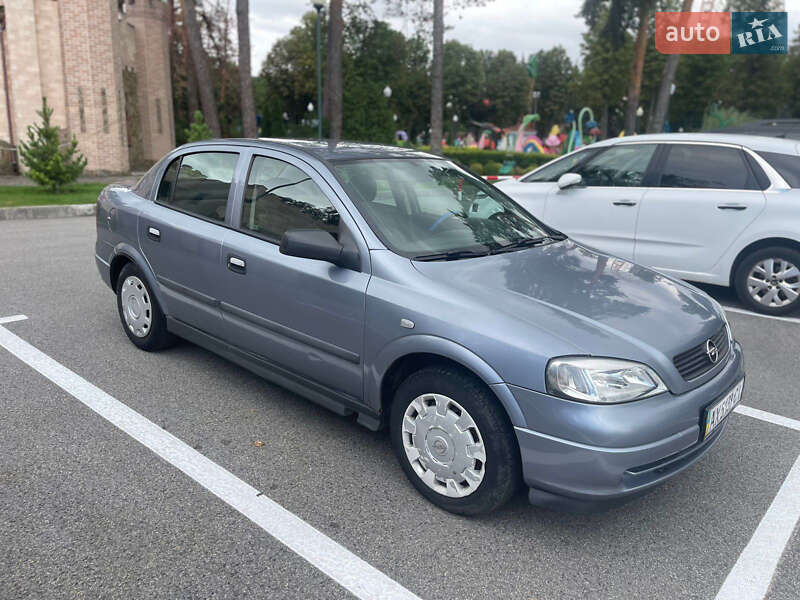 Седан Opel Astra 2007 в Харькове