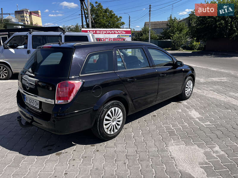 Универсал Opel Astra 2006 в Киеве