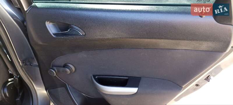 Универсал Opel Astra 2011 в Житомире