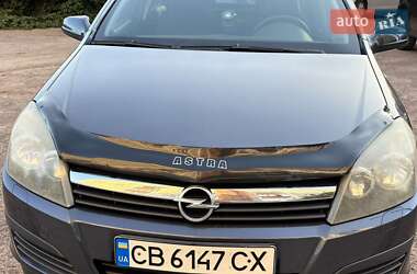 Универсал Opel Astra 2006 в Чернигове