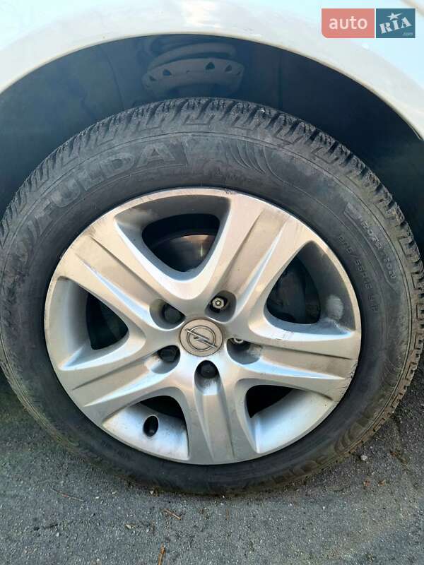Универсал Opel Astra 2008 в Каменском