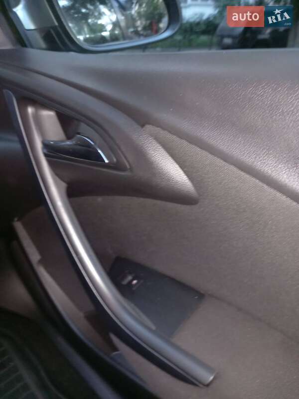 Універсал Opel Astra 2015 в Києві фото 10 Універсал Opel Astra 2015 в Києві