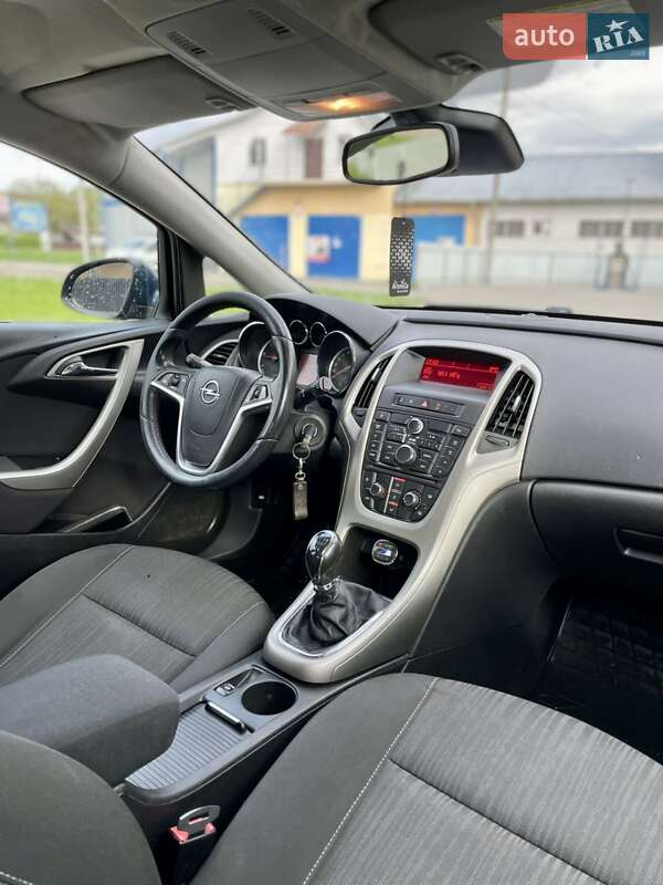 Седан Opel Astra 2010 в Львові фото 12 Седан Opel Astra 2010 в Львові